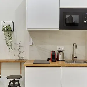 Rent A - Charon Apartment Paris